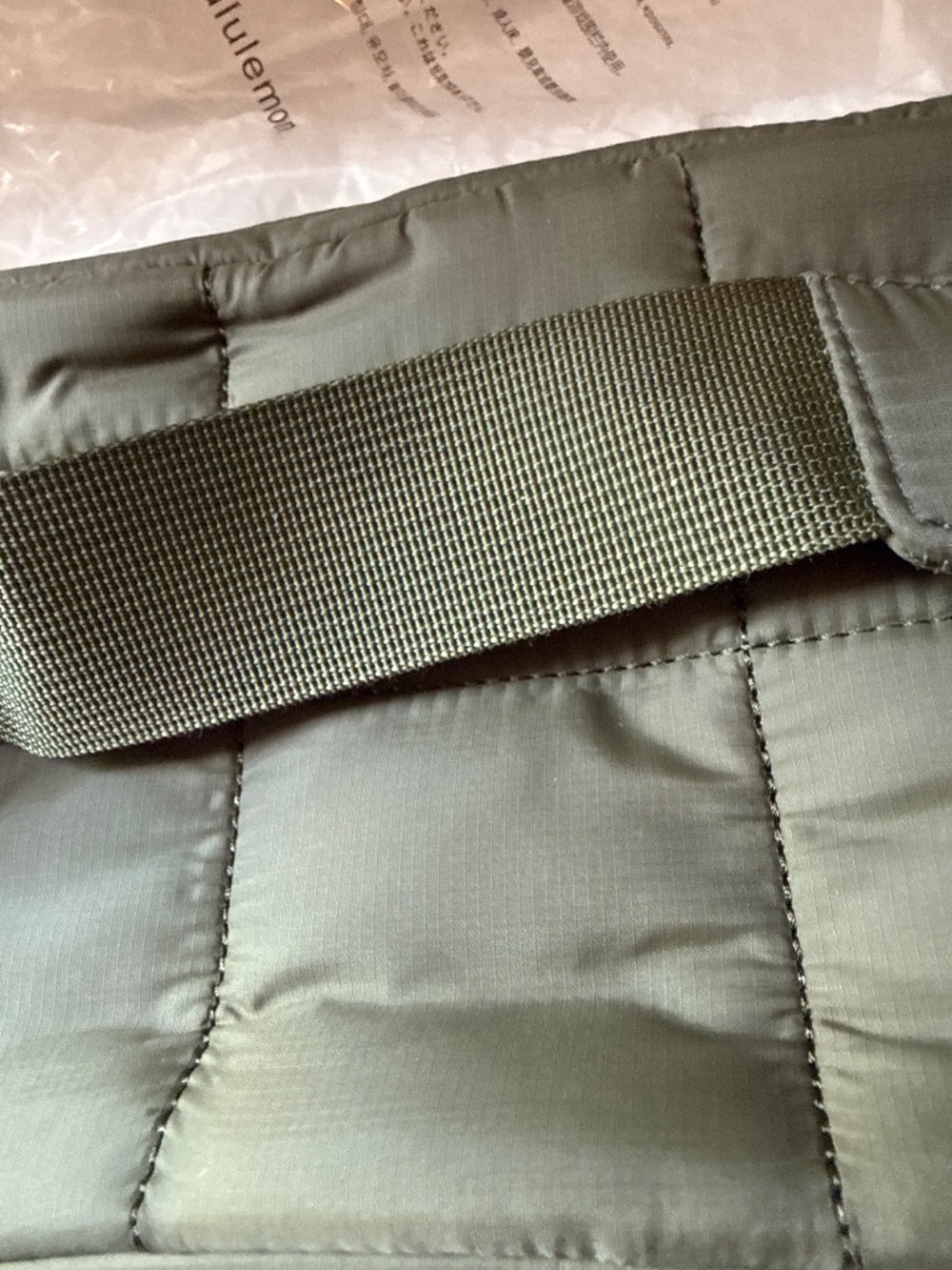 Unisex Quilted Grid Belt-Bag Army Gteen 1.5 L NWOT - Picture 6 of 7